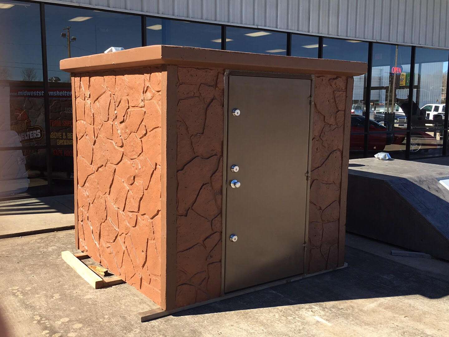 Above Ground Concrete Shelter (AG66D)