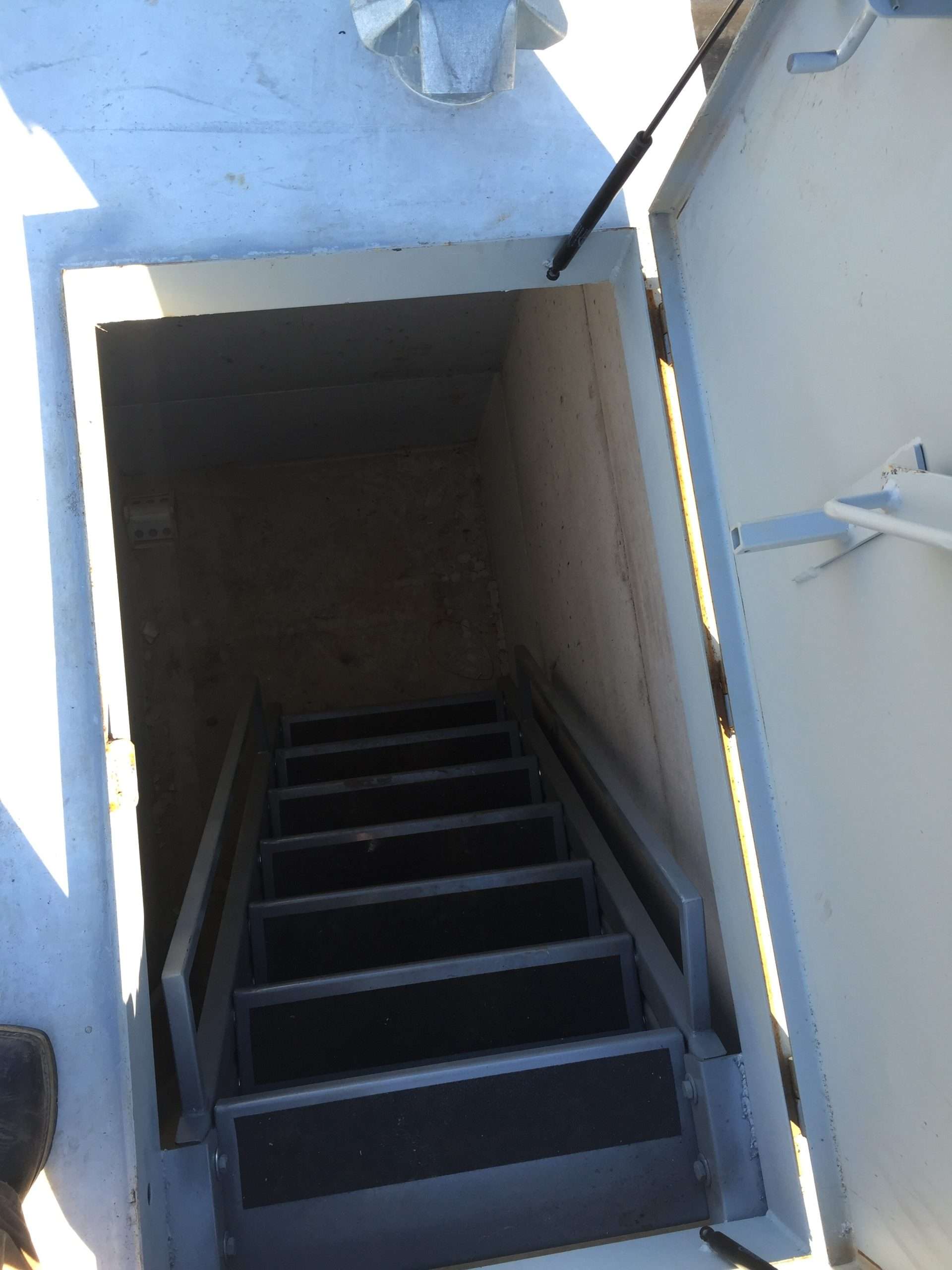 Flat Top Shelter (FT) view 4