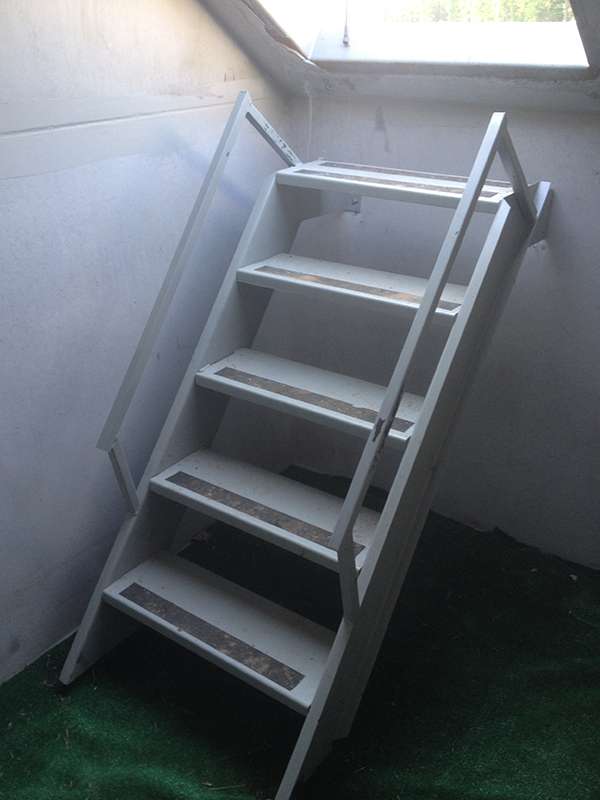 Sloped Front Decorative Top Shelter (SFDT) view 3